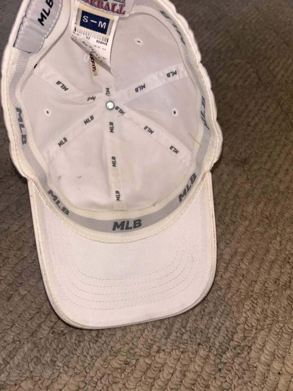New York Yankees White Baseball Cap with Navy Logo-Flex fit